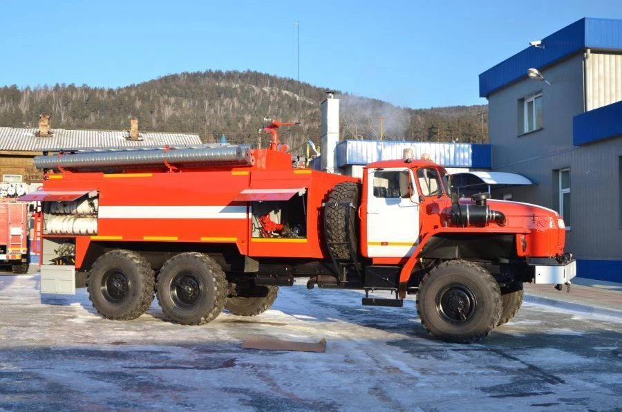 Fire tank truck ??-9,?-(40-100), type 5881, modification 58814E, on chassis Ural-4320-60, 4320-62, 4320-70, 4320-72, 4320-74.