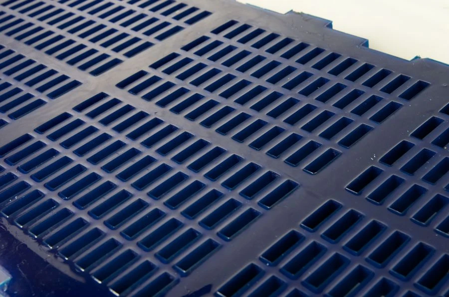 Modular screens for screens