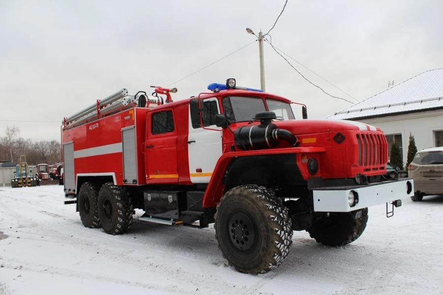 Fire tank truck ??-6,0-70 (4320) of 6YN32 type 6Y132W modification on the base of URAL-4320-4551 (-79,-81,-83,-85) chassis.