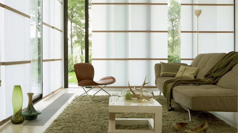 Japanese curtains (panels fixed on mobile rails of the curtain rod)