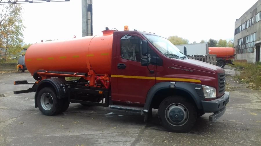 TANK TRUCK LKT-4 ATSV (4690M9) ON VEHICLES OF CATEGORY N2 WITH DIESEL ENGINE, MODIFICATION C41R13