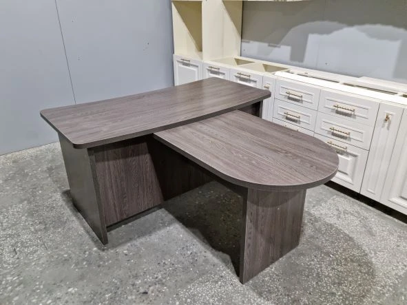 Office desk Consul with an attachment