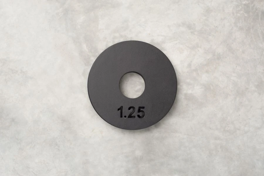 Steel training disc 1,25 kg (Black (RAL 9005 M))