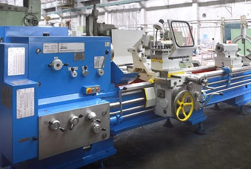 16K40 turning and screw-cutting machine tool