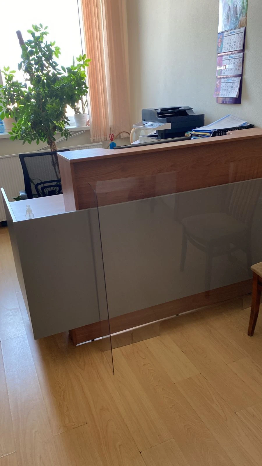 Library barrier table