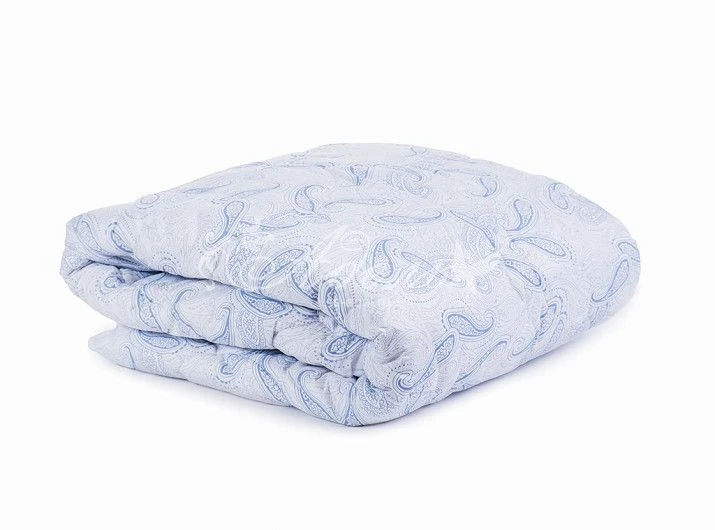 Quilted blankets made of cotton fabrics, filled with synthetic fibres