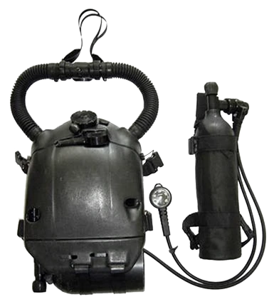 Set of special diving equipment with Amphora semi-closed cycle breathing apparatus