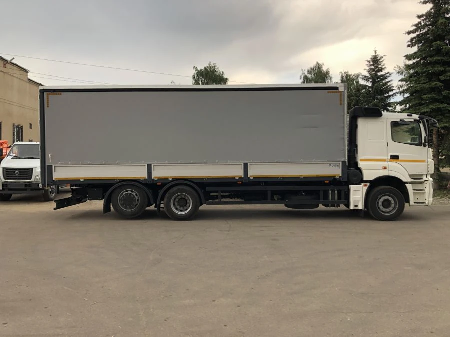 Trucks of modification 438822, on KAMAZ chassis, type 65208, modifications 65208-S5;