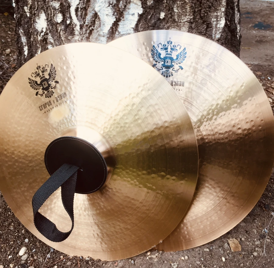 Crash 16" cymbal