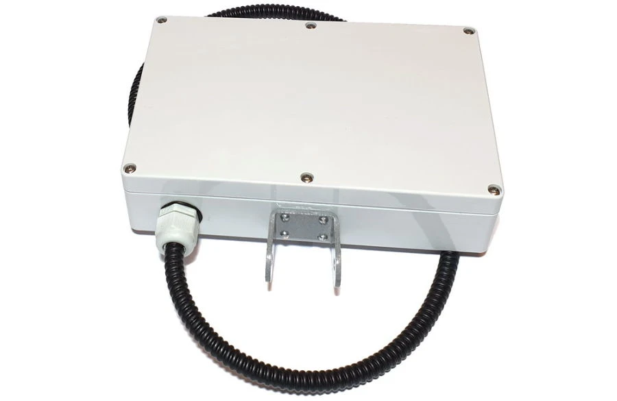Single-position radio wave detectors Taiga