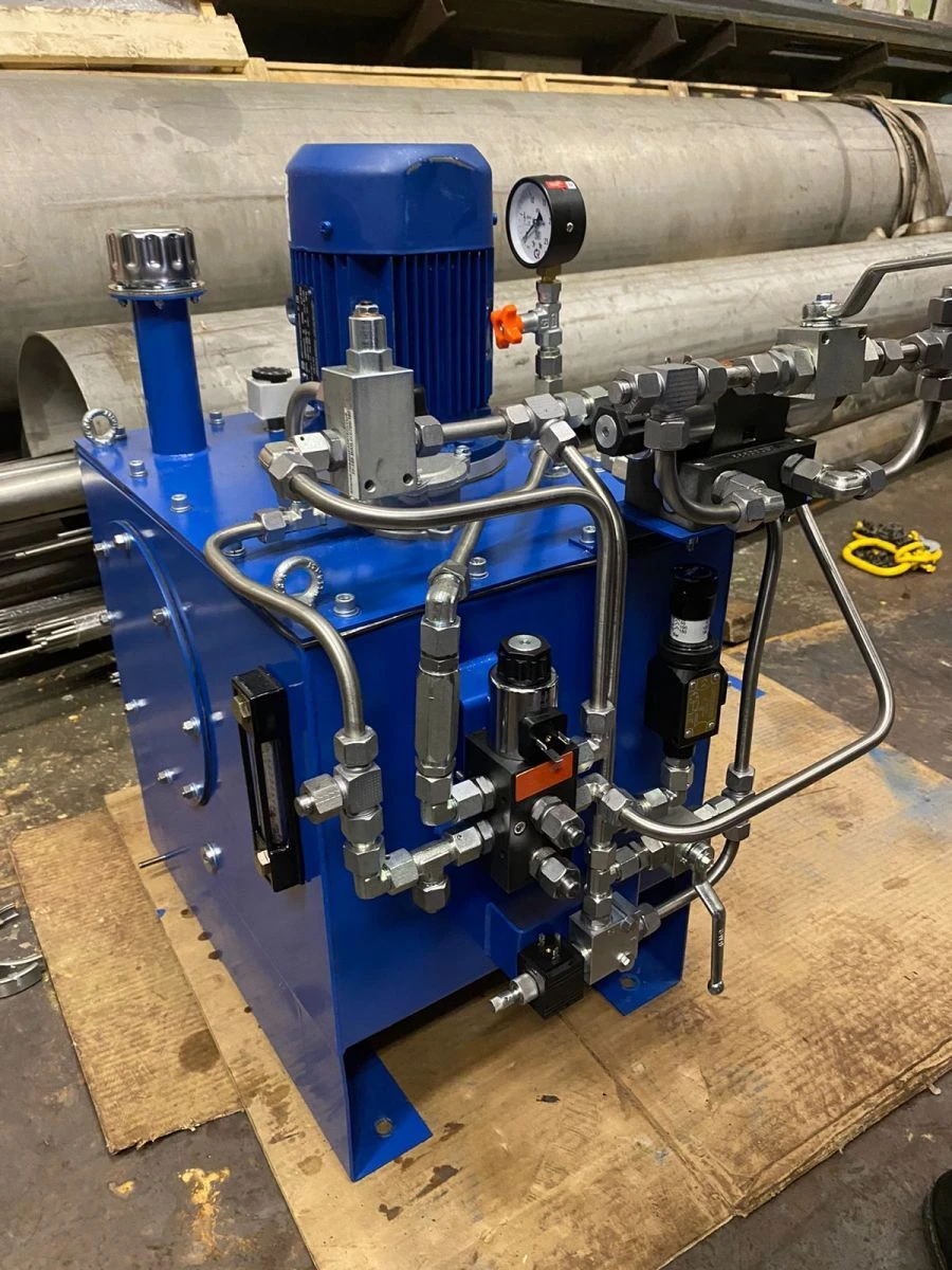 Hydraulic system of steering device of the vessel of project 03580 "Meteor 120R".