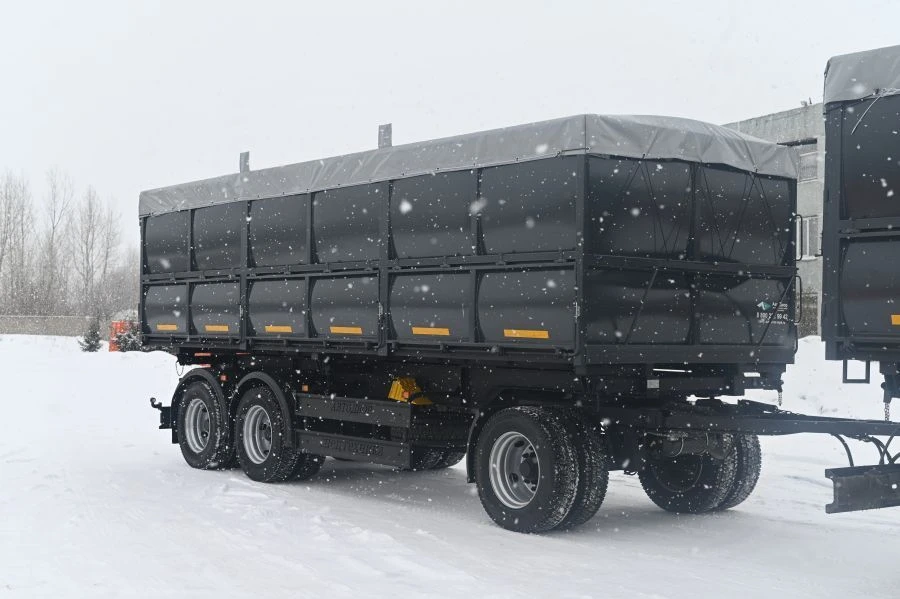 Tipper trailer type MDO431, modification 878531 on axle MD.?1?2050?12??120?16 (single axle) or on axle MD.?2?1850?12??120?16,