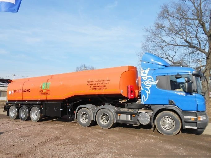 Tank semi-trailer for transport of oil products model 9639U