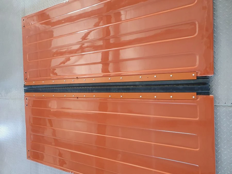 Blanks of fibreglass automatic station doors (DAS leaves)