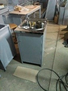 Laboratory bench with sink TV-SLTM-02.01