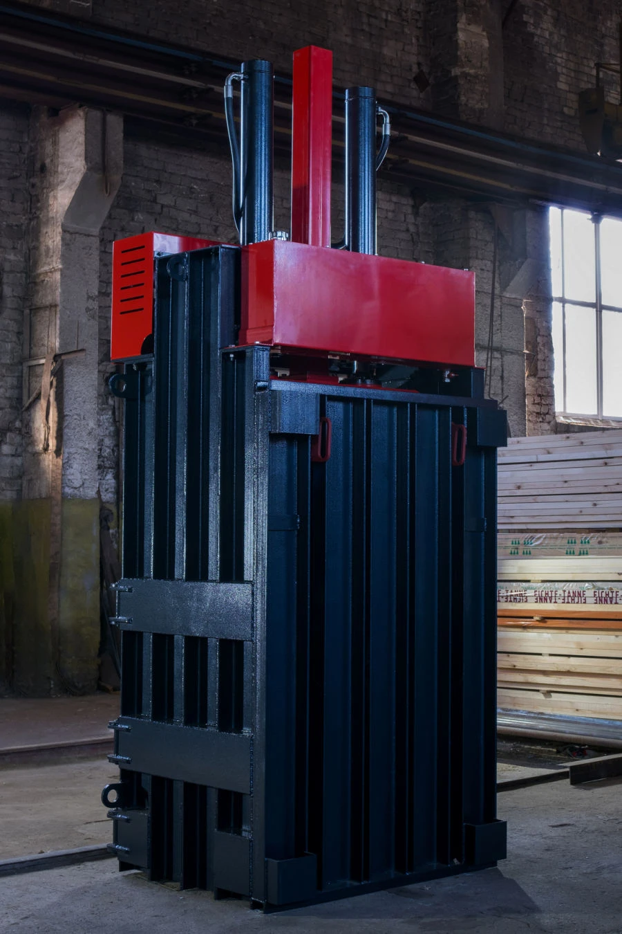 Vertical hydraulic press PGP-50