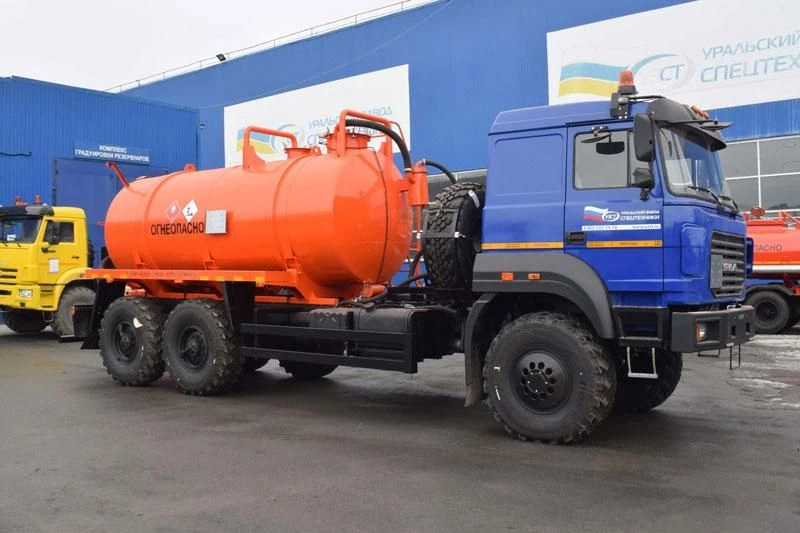 Gas condensate and oil collection unit (GOCU), UZST brand, type UZST02, modification 6619C-18 on Ural 4320-80 chassis.