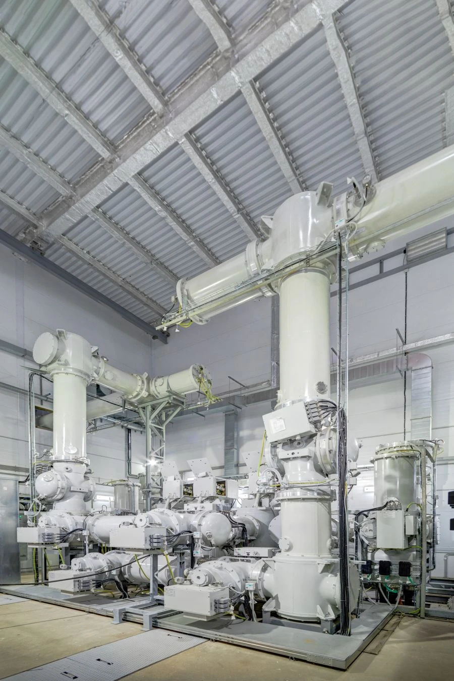 Complete switchgear gas-insulated switchgear KRUE-110 on cells of YAGTM-110 type