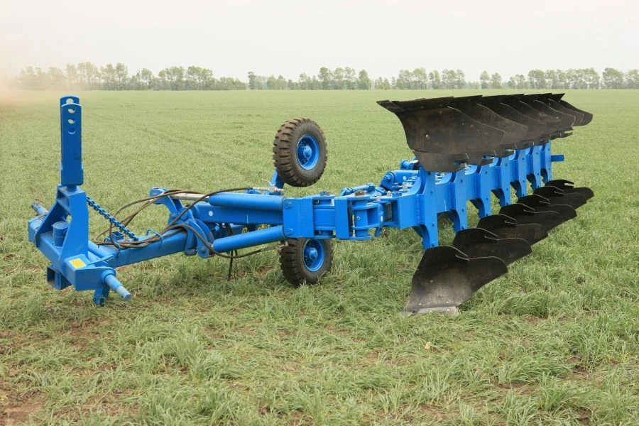 Semi-mounted reversible plough PERESVET PPO-5/7-35 and its modifications: Semi-mounted reversible plough PERESVET PPO-5/7-35 RZZ