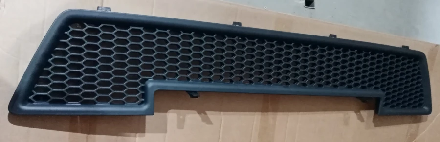Bumper trim centre 320405-04-2803170