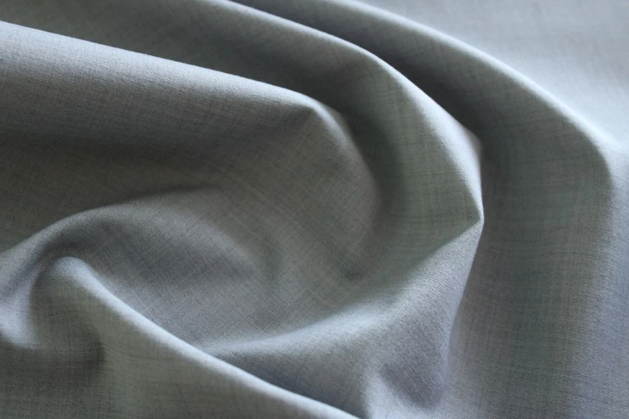 Semi-sheer worsted woolen dress fabric Article No. 18c185cAR-DYA, colour 16-3