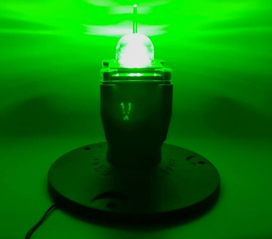 TLOF zone boundary lights