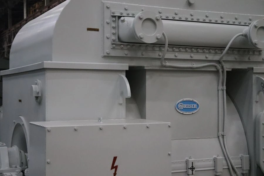 Asynchronous electric motor 4AZM-5000/6000
