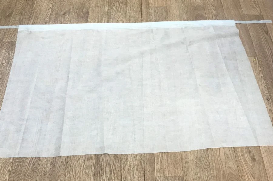 Patient cape, part of the Surgical Clothing and Linen Set, disposable, sterile and non-sterile KXGG.