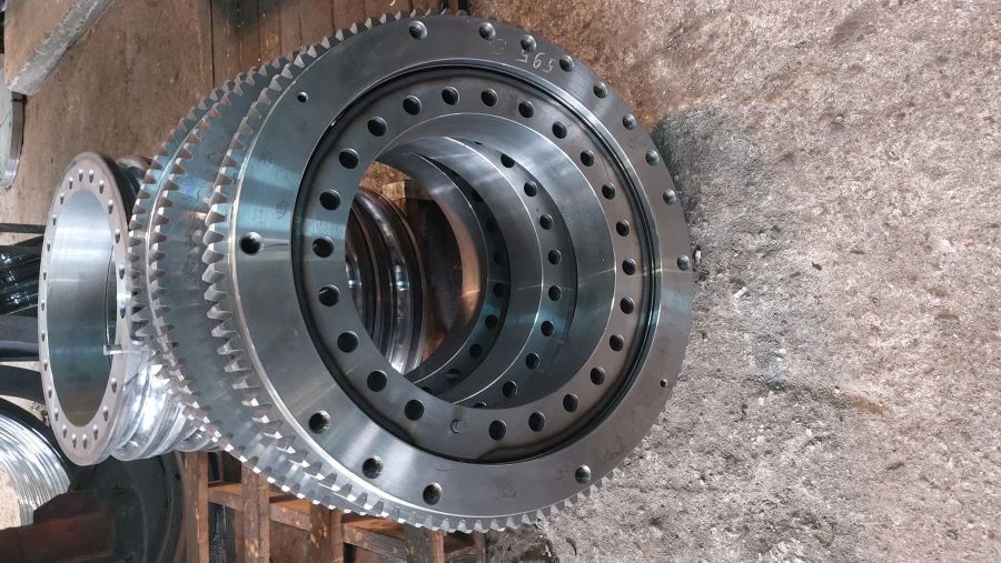 Support slewing device KMU-150.17.100