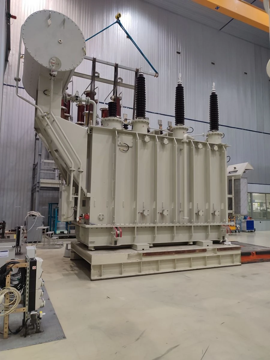 Three-phase oil-filled power transformer TRDN-63000/110