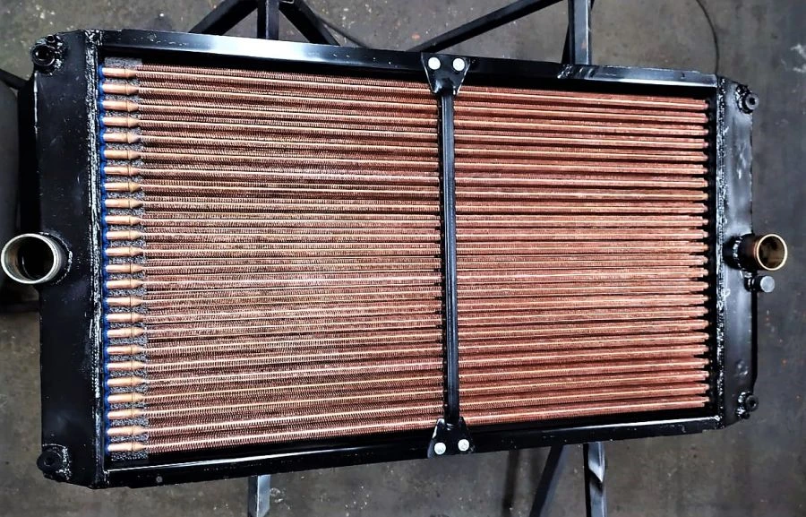 Analogue of radiator Caterpillar M16, water