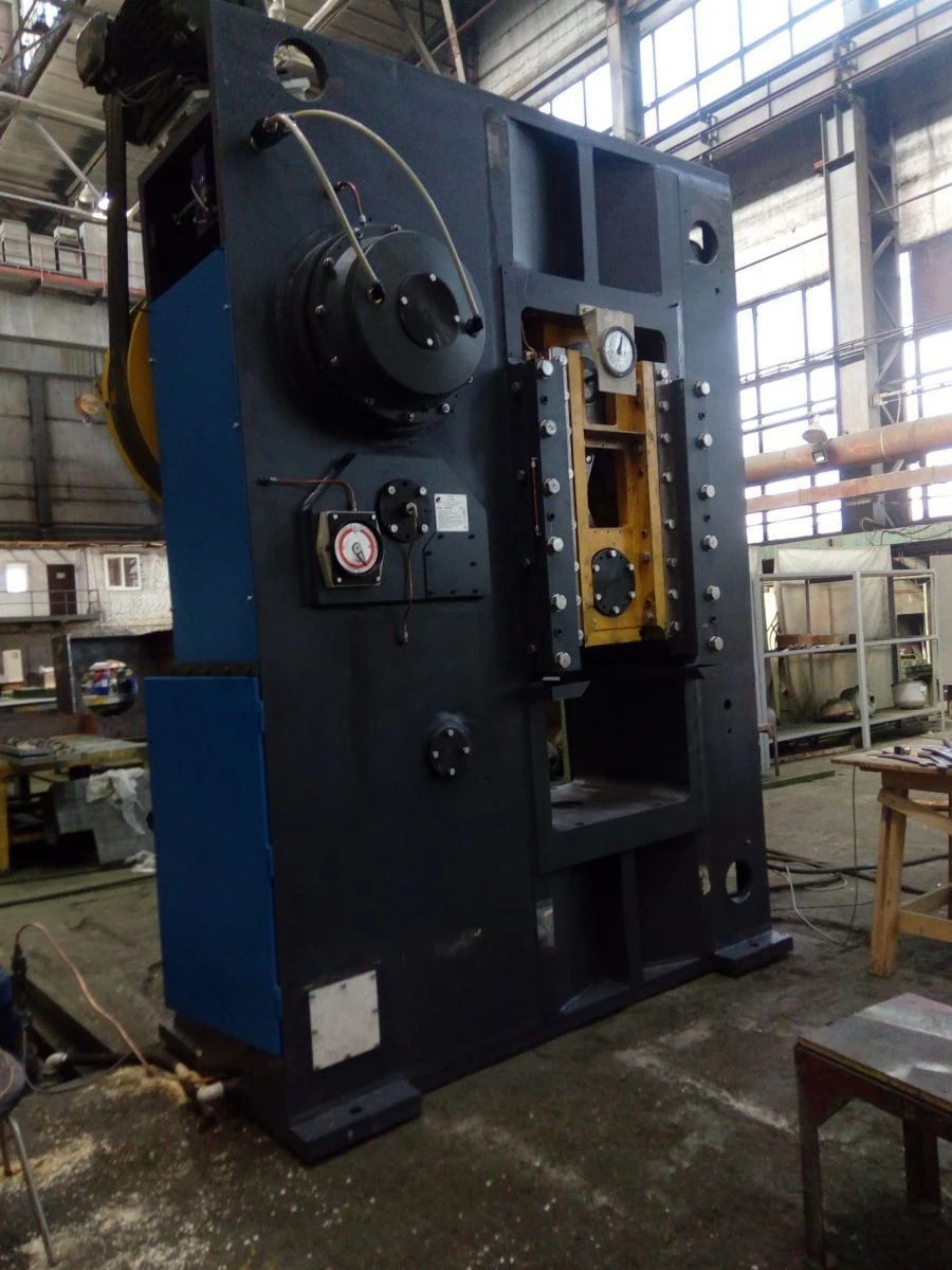 Crank-bevel embossing presses KB8338B