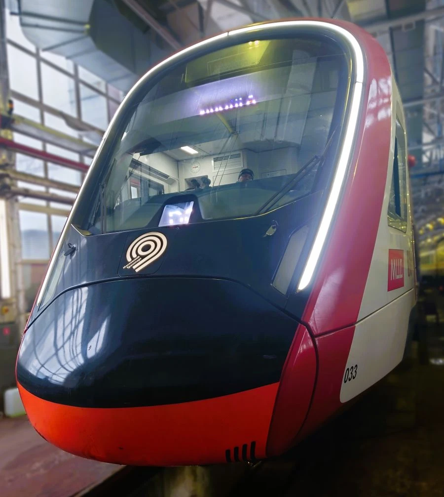 Light element "PODKOVA" of electric trains EGE2TV, EG2TV