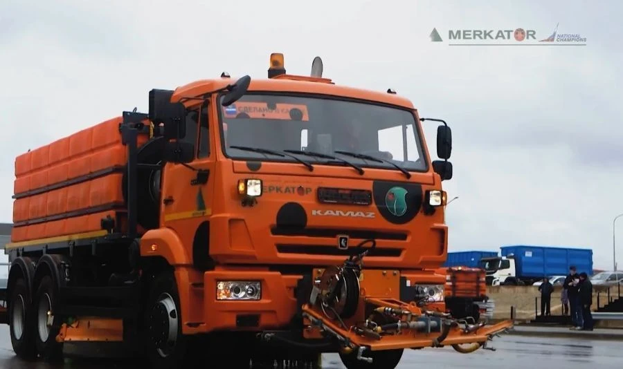 Combined road machine KDM-560K on the basis of chassis KAMAZ 43118-50.