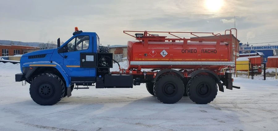 Fuel tanker ATZ 4671L2-11 on Ural 4320-70 chassis