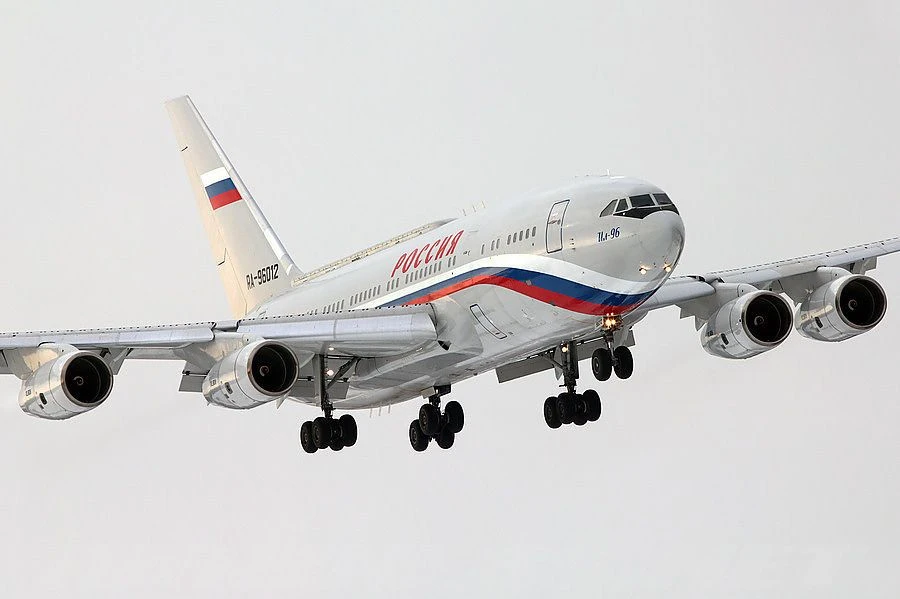 Aircraft IL-96-300