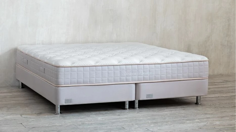Mattresses of the "Grether & Wells" series