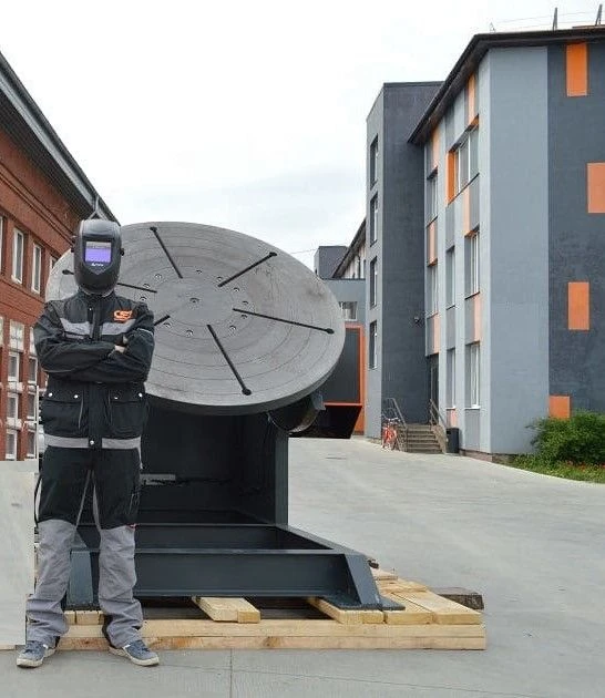 Welding manipulator complete with cabinet and control panel MS-100 UZ