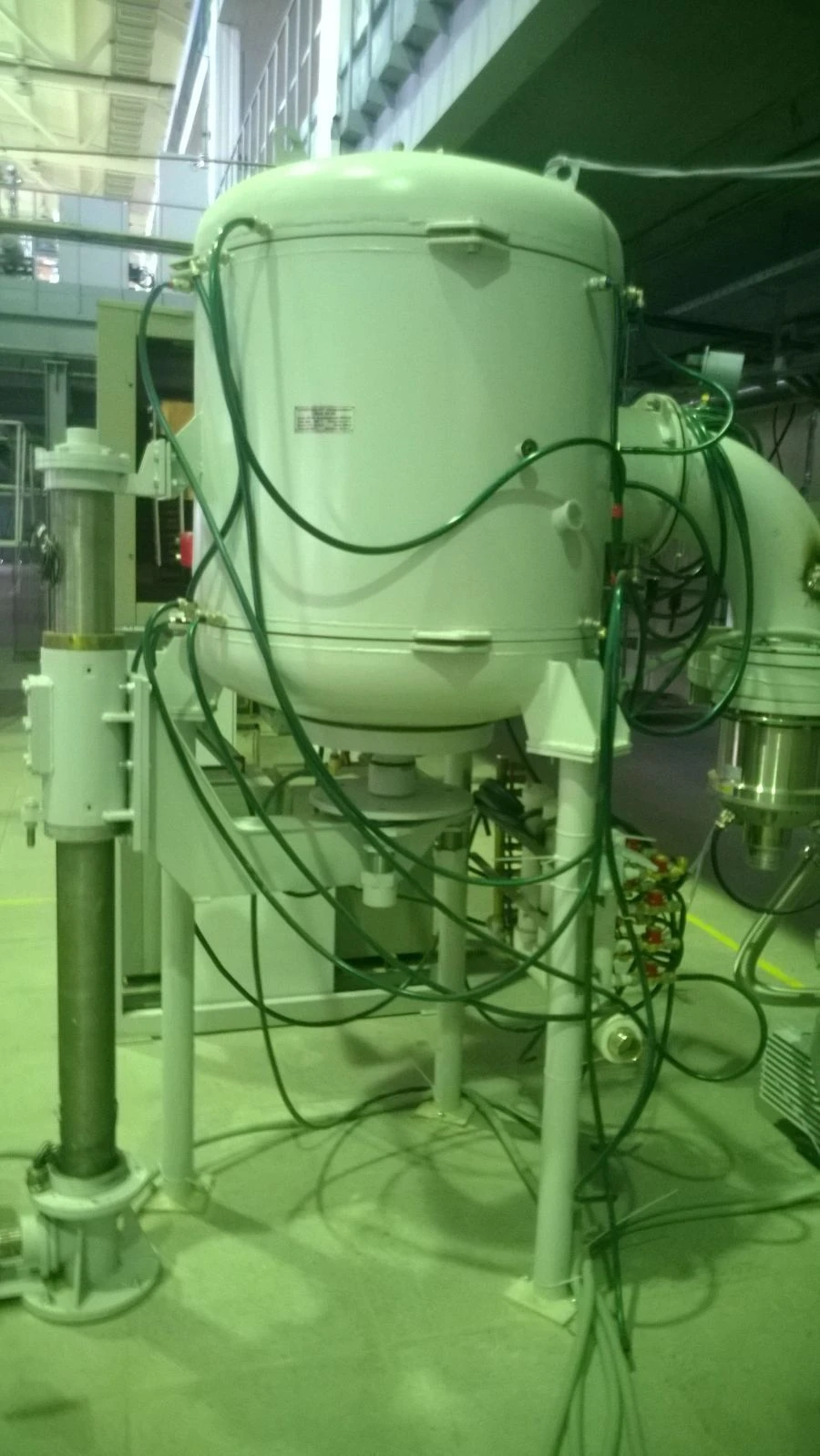 Vacuum elevator electric resistance furnace SEVE-32/13