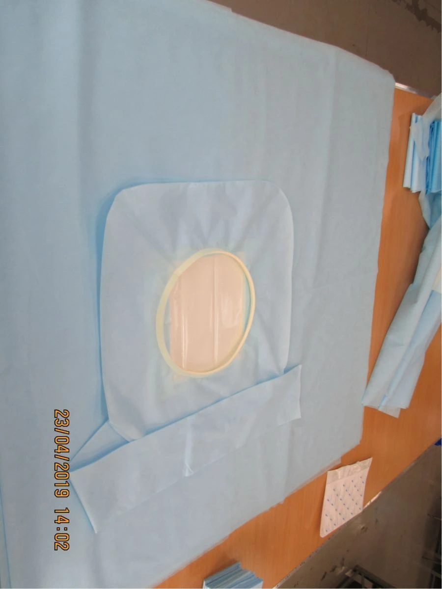 Sheet for caesarean section included in the Set of disposable nonwoven obstetric linen for women in labour.