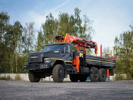Special purpose vehicle with hydraulic loading crane of MKMA type on the base of URAL 4320 and its modifications U0K07N-U6