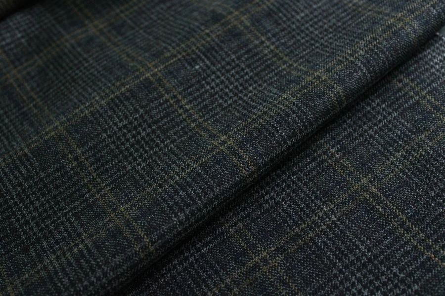 Semi-sheer worsted worsted suit fabric Article No. 06c50c-DYA, colour 335-80