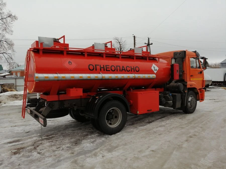 Fuel tanker type 576557 on KAMAZ chassis KAMAZ-018/2011/TRCU-3axel-102 65115-A5, 65115-50, 65115-RR, 65115-RS