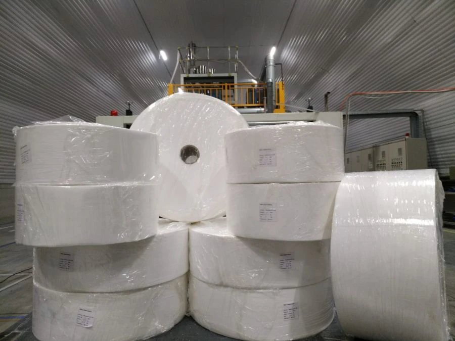Polypropylene Meltblown nonwoven fabric with density 15 - 25 g/m2
