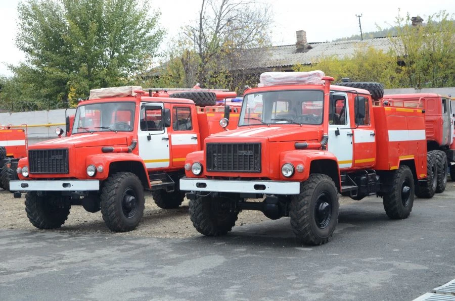 Fire tanker truck ??-(1,0-1,6)-?, type 58811, modification 58811J, on basic vehicle Chaika-Service 278456 (chassis GAZ).