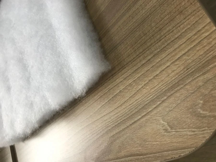 Nonwoven thermally cross-linked synthetic fibre fabrics of synthetic fibre brand "Syntepon", articles Syntepon with surface dens