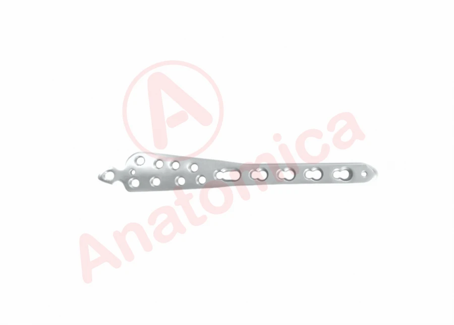 Distal medial tibial plate with angular stability