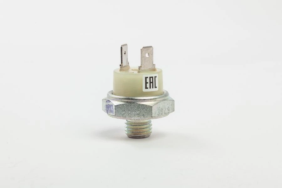 2812.3829010 Brake signal pneumatic switch