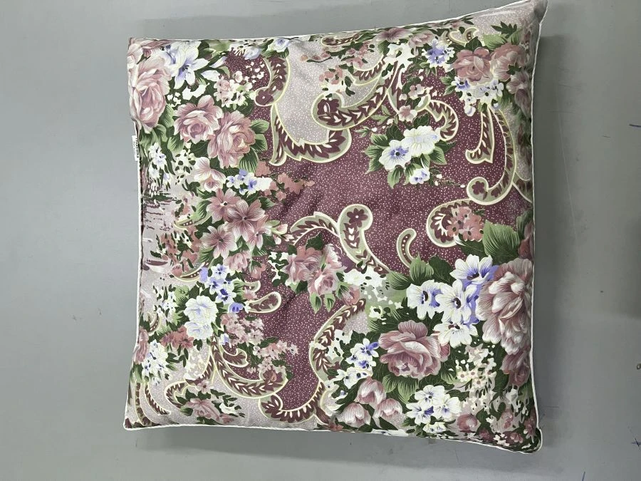 Pillow made of cotton fabrics with syntepon filling