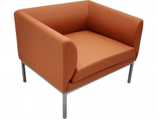 Upholstered armchair. Model: Mango.